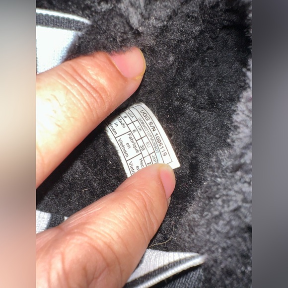 UGG Fluff Yeah Genuine Shearling Platform Slingback Sandal Slide Black Women 8 - Picture 11 of 11